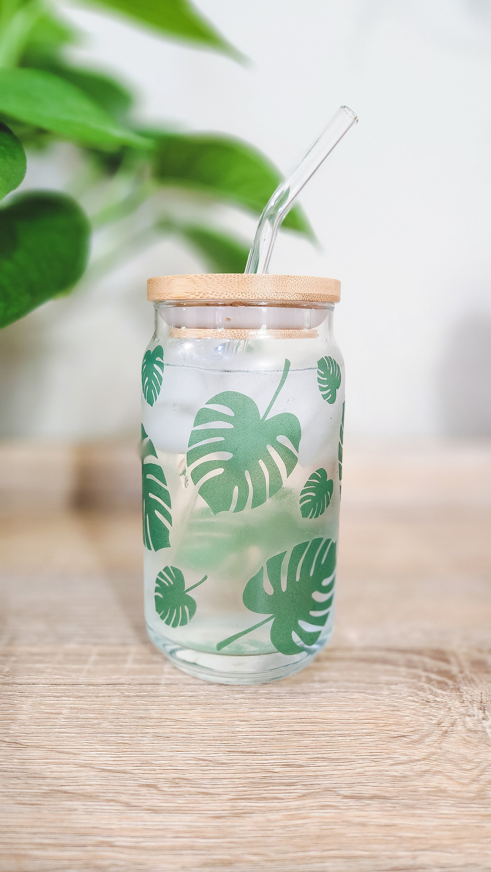 Monstera color changing glass cup with wooden lid – Little Olen