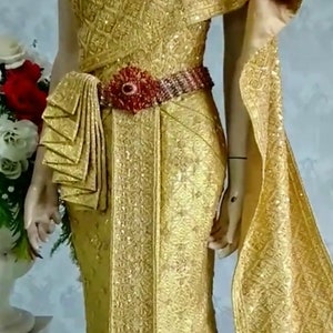 Set of Thai Traditional Bridal Sabai Shirt & skirt Thai Costumes Wedding Embriodered Silk Plus size