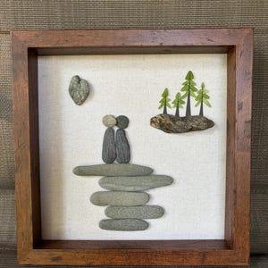 pebble art,pebble art couple,pebble art gift,gift for couple,wedding gift,anniversary gift,gift for her,gift for mom,sea glass art