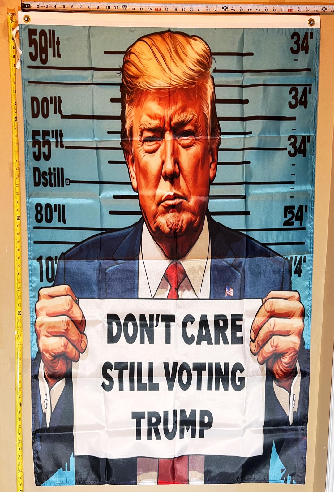 Rratto Della Mata Di Donald Trump Con La Bandiera Degli S.U.a