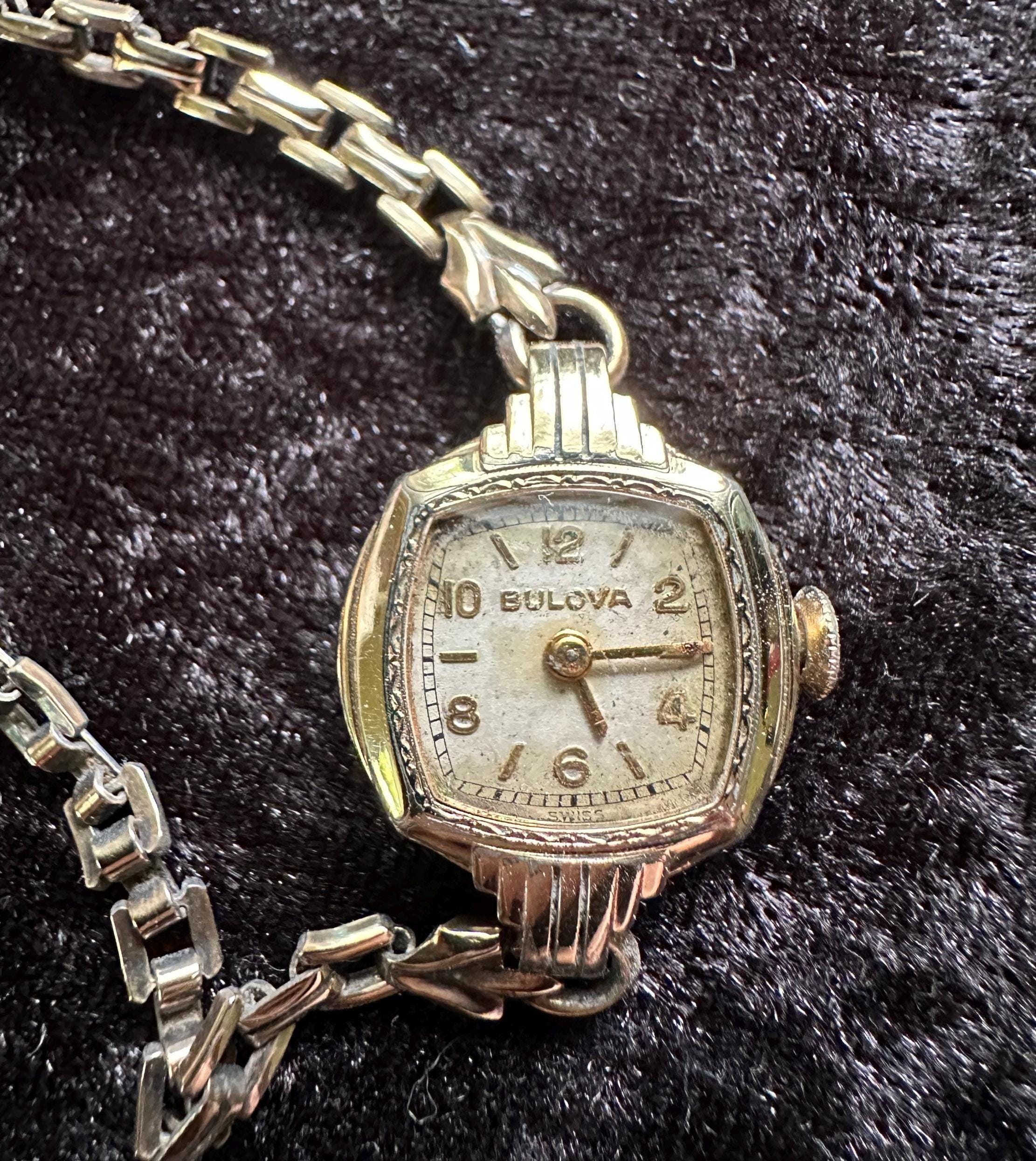 Vintage Lady Bulova - 10k Filled Gold Plate - Art Deco - in  display picture 3