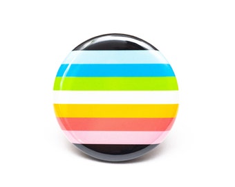 Queer flag pride button