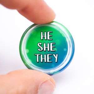 He/she/they pronoun buttons any pronoun all pronouns image 7