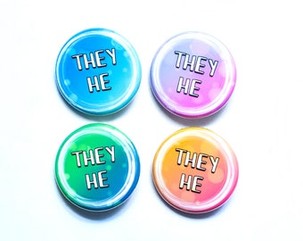 They/he pronoun buttons