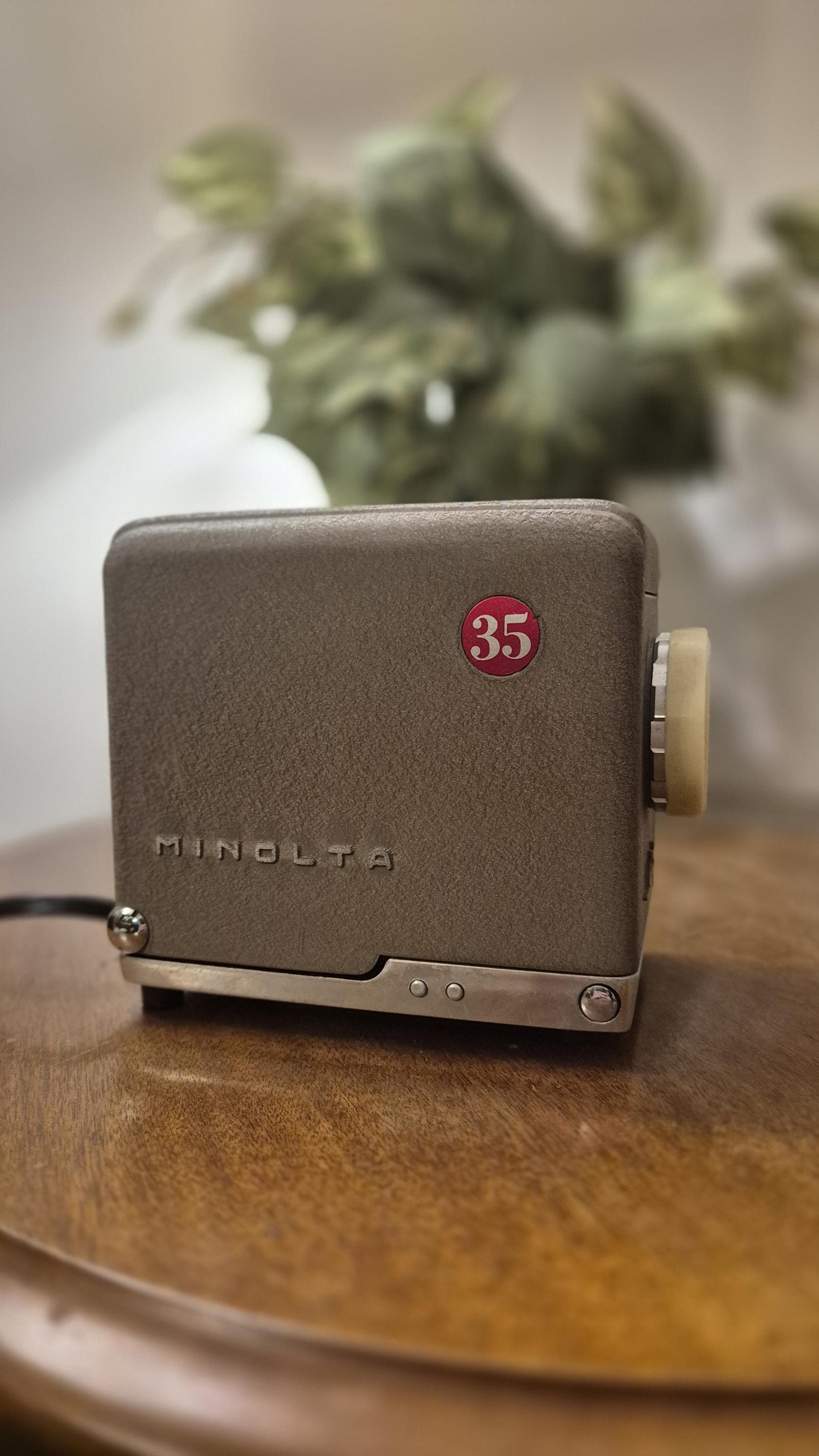 Minolta Mini 35 Slide Projector - Etsy