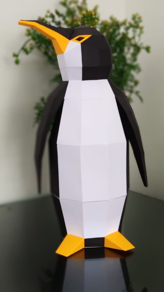 Bastelanleitung: Pinguin-Geschenkbox