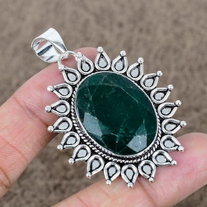 Zambian Emerald Gemstone Pendant, 925 Sterling Silver Pendant, Emerald Handmade Silver Pendant, Gift For Her, Pendant For Wedding Jewelry