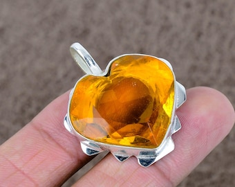 Delicado colgante de corazón de citrino: regalo de San Valentín en plata de ley 925