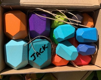 PERSONALIZED Set of 16 Wooden Stacking Stones - Montessori Balancing Toy Preschool -Family Game- Tumi Ishi Set - Early Educational Toy