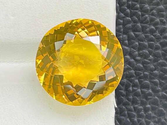 Faceted Citrine Gemstone, Round Cut, Natural Loose Stone (19.70 cts)