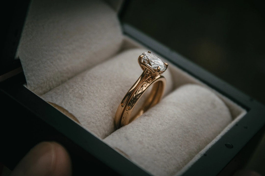 14K Solid Gold Ring Set, Oval Engagement Ring Set, 5x8mm Delicate Oval Solitaire Ring, With