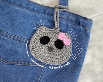 Ciondolo per borsa a forma di criceto triste all'uncinetto, marsupio all'uncinetto, ciondolo per borsa all'uncinetto