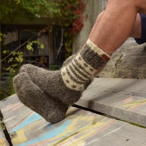 Handmade Wool Socks: Gray Knitted Unisex Socks with Beige Ornament
