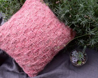 Handgebreide wollen kussensloop: roze geweven kussen, boho woondecoratie