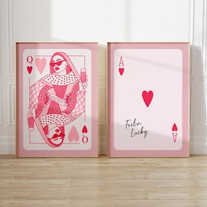 Lot de 2 affiches de cartes à jouer, oeuvre d'art murale rose Reine de coeur As porte-bonheur, décoration d'appartement rétro, impressions numériques, affiches esthétiques tendance