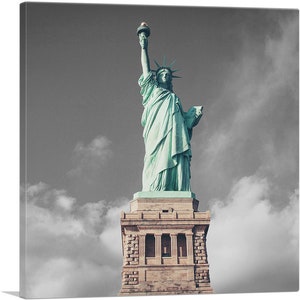 ARTCANVAS New York City NYC Statue of Liberty Canvas Art Print