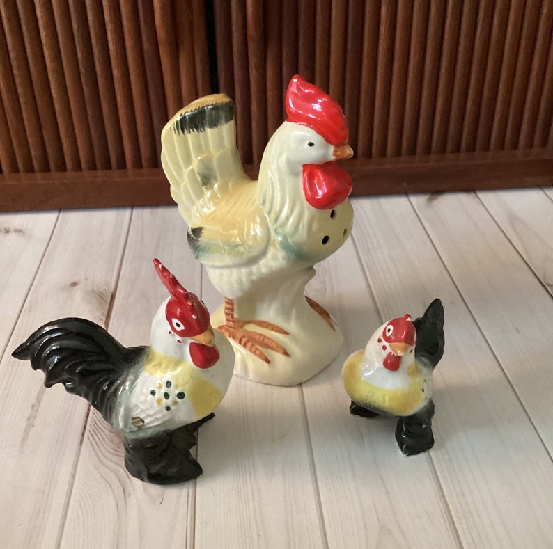 Vintage Keramik Hühnerfiguren, Huhn Shaker, Bauernhaus Küche, Vintage Küche, Landhühner, Mid Century, Japan, 1960er Jahre Bild 1