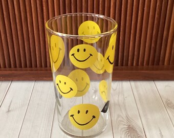 Vintage Dairy Queen Glass, Smiley Faces, Ice Cream, Soda Fountain, Nostalgia, Advertisement, 1960s