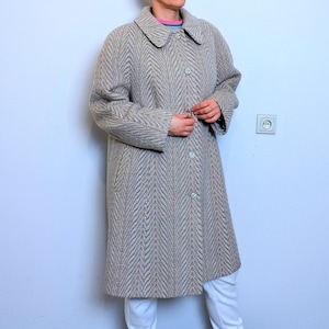 Vintage Wool Coat Women Ivory Beige Winter Overcoat Size Medium / Large Vintage Clothing Women