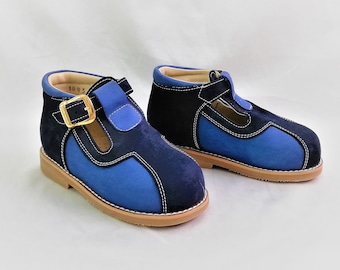 Vintage Orthopedic Shoes Kids Suede Genuine Leather Sandals T-Strap Ankle-Wrap Shoes Toddler Size EUR 26 / US 9.5 / UK 8.5 Vintage Clothing