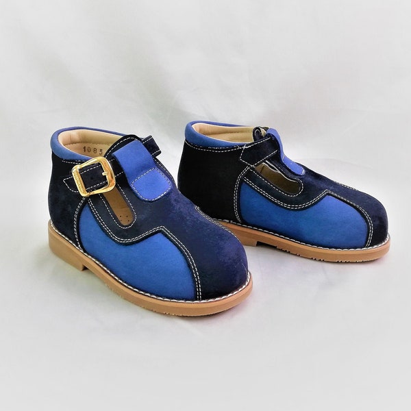 Vintage Orthopedic Shoes Kids Suede Genuine Leather Sandals T-Strap Ankle-Wrap Shoes Toddler Size EUR 26 / US 9.5 / UK 8.5 Vintage Clothing