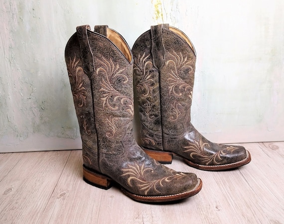 Botas vaqueras de best sale mujer con tacon cubano