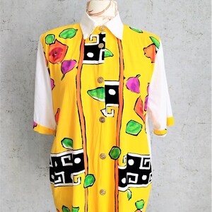 Vintage 80s shirt Women Viscose Abstract Button Front Short Sleeve Blouse Size Medium Owersize Summer Blouse Shirt Vintage Clothing Women