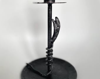 Vintage handgefertigter Gusseisen-Schlangen-Kerzenhalter