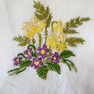 Vintage White Cotton Tablecloth Embroidered Flowers Linen tablecloth Hand Embroidery Floral Round Table Cloth Cottage Farmhouse Decor
