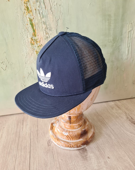 Adidas trefoil sales trucker cap blue