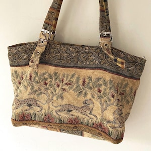 Vintage Tapestry Shoulder Bag: Safari Floral Carpet Bag