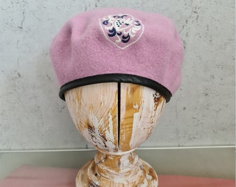 vintage Laine Violette Beret Casquette Casquette Classique Brodé Laine Beret Cuir Garniture Militaire Taille 57 cm US 22 pouces Chapeau vintage