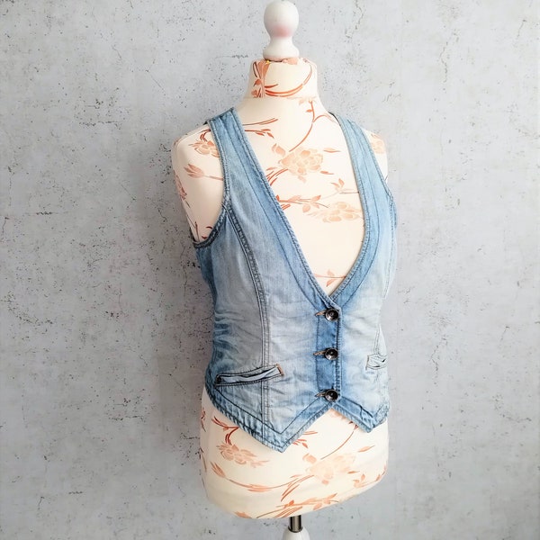 Blue Denim Vest Women Button Up Sleeveless Denim Vest Slim Fit Waistcoat Size Large Slim Jean Bustier Vintage Clothing