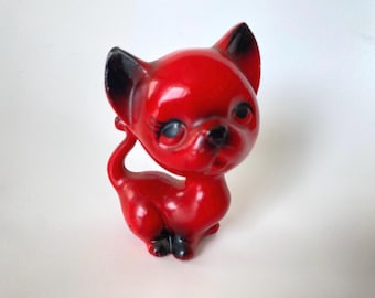 Vintage Red Ceramic Cat Figurine: Mid-Century Modern Collectible