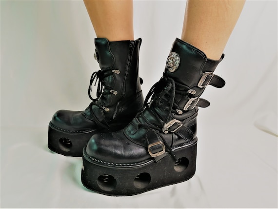 High platform boots / Chunky Boots / Black leather