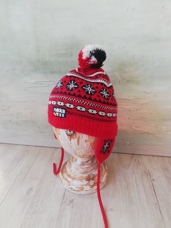Vintage Nordic Knit Beanie: Red Fair Isle Winter Hat With  display picture 1