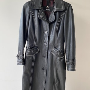 Manteau en cuir noir vintage femme taille XS/S des années 90 manteau en cuir souple noir boutonné manteau ajusté mi-long vêtements vintage femme