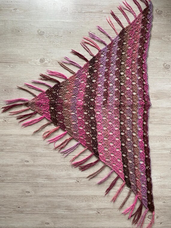 Vintage Hand-Crocheted Triangular Wool Shawl, Boh… - image 9
