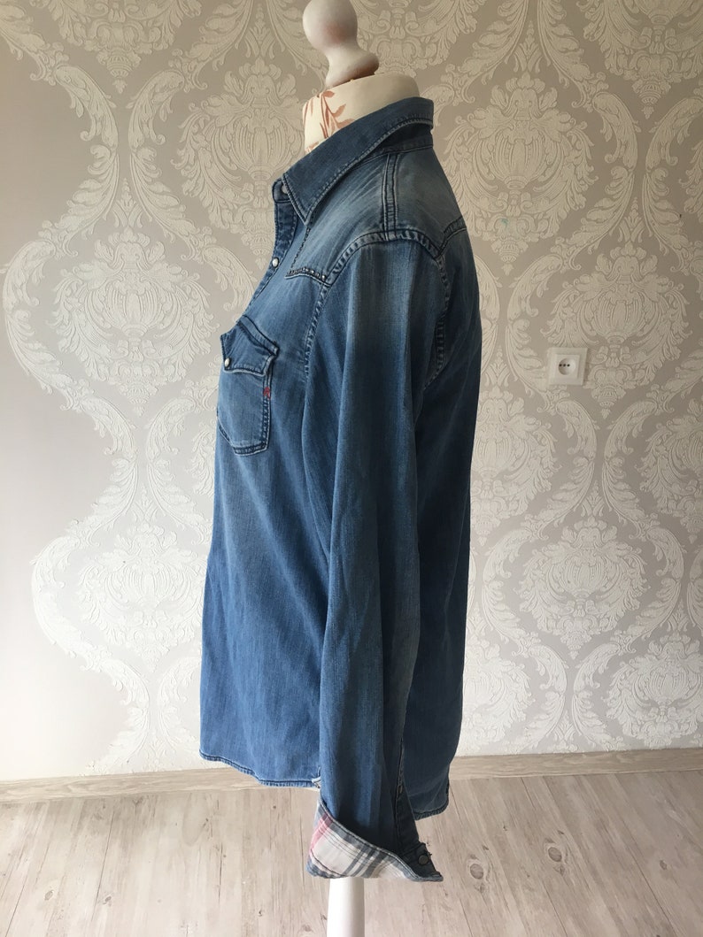 Vintage Denim Shirt Replay Blue Denim Shirt Western Cowboy Workwear long sleeved shirt White Pearl Snap Jeans Shirt Size Medium