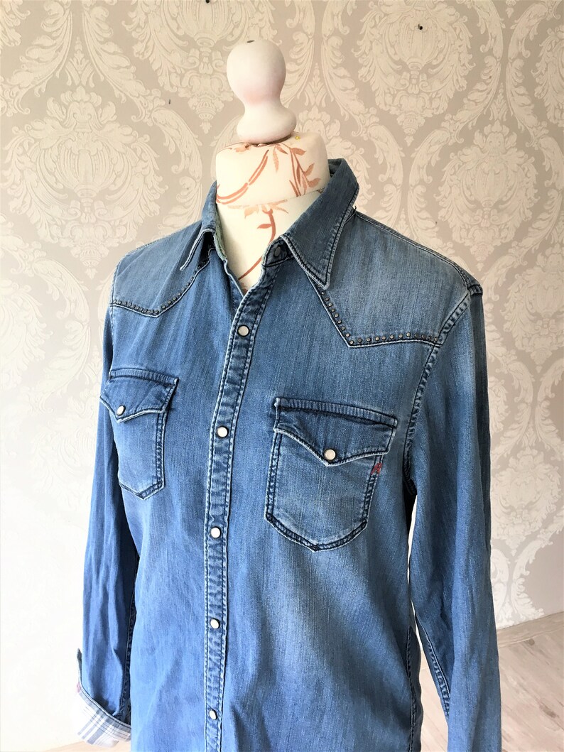 Vintage Denim Shirt Replay Blue Denim Shirt Western Cowboy Workwear long sleeved shirt White Pearl Snap Jeans Shirt Size Medium