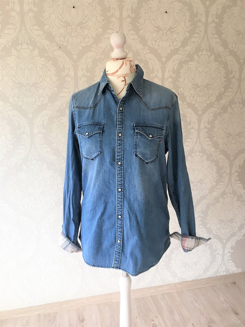Vintage Denim Shirt Replay Blue Denim Shirt Western Cowboy Workwear long sleeved shirt White Pearl Snap Jeans Shirt Size Medium