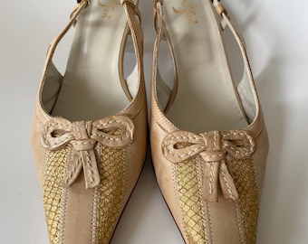 Zapatos de tacón destalonados de piel estilo vintage de los 90 / Zapatos de tacón bajo con punta larga / Talla 39