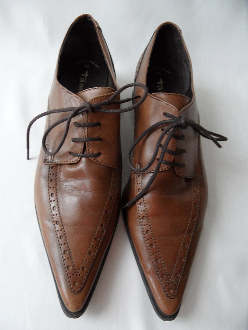 Vintage Tamaris Men/'s Costume Shoes Camel Beige Genuine Leather classic shoes on laces Wingtip Shoes Size EU 40 Luxury tan Shoes Rare