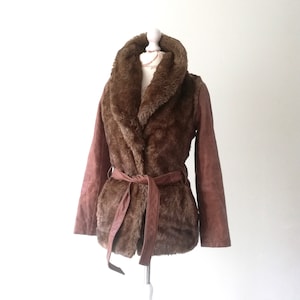 Veste en cuir avec fourrure vintage, fausse fourrure, veste marron en cuir souple, coupe manteau mi-long, Jacet, taille XS - S vêtements vintage