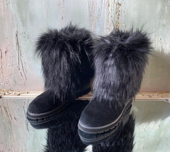 Flat furry boots best sale