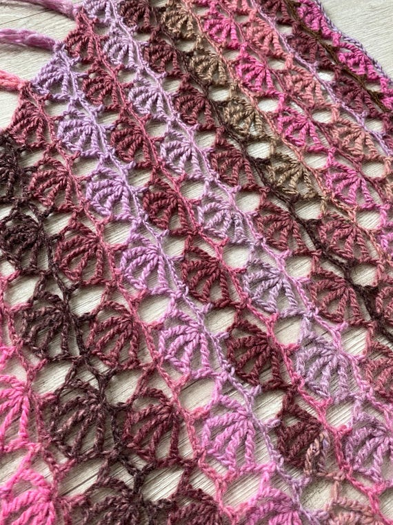 Vintage Hand-Crocheted Triangular Wool Shawl, Boh… - image 7