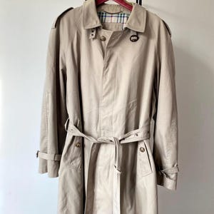 Vintage Taupe Belted Trench Coat: 90s Duster Jacket (Size XL)