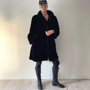 Vintage Black Faux fur Coat Women Lighweigt Fur Cassual Coat Owersize Size Medium Made in Italy 80s 90s Fashion