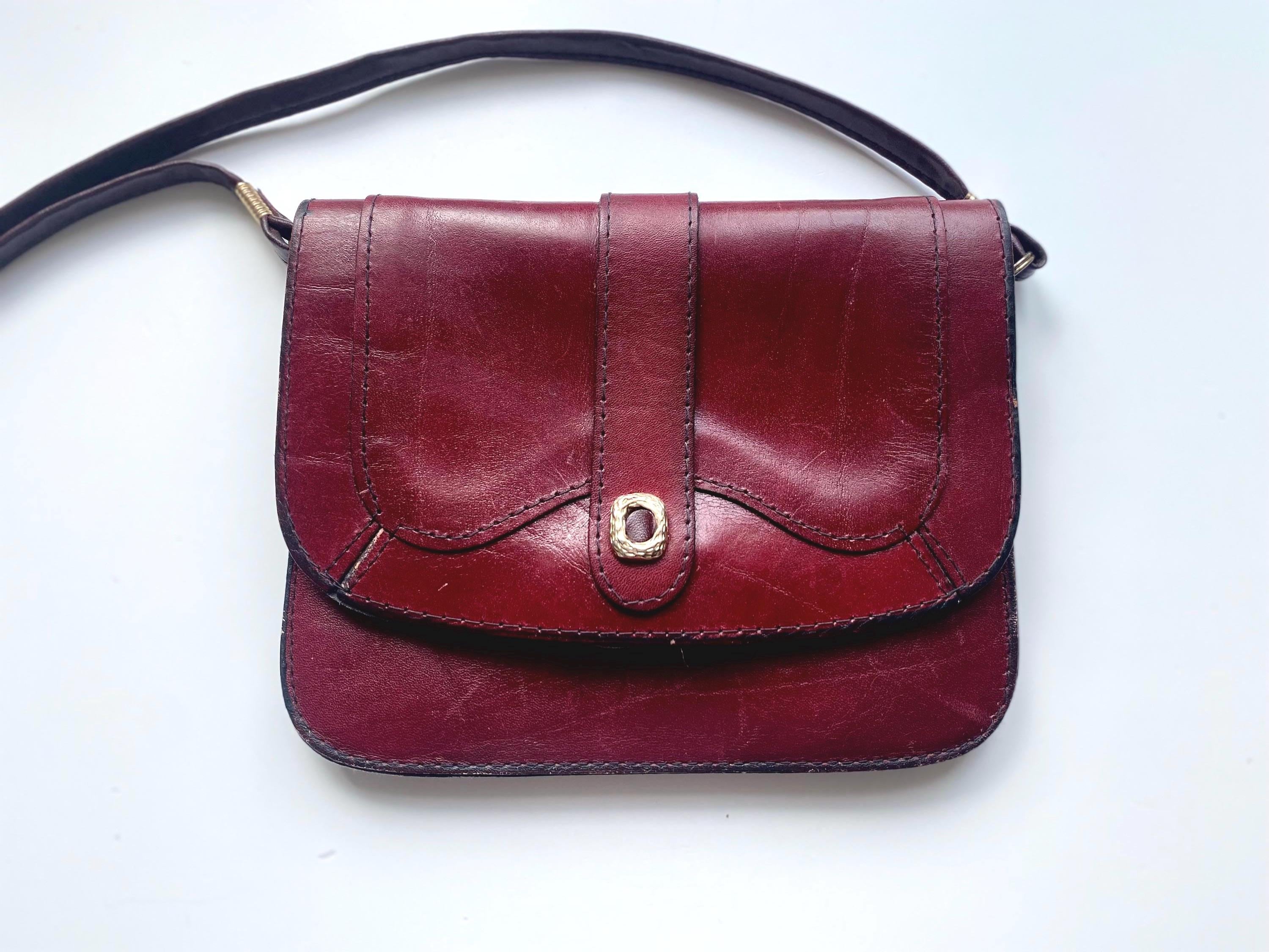 Vintage 1970s Burgundy Leather Small Flap Bag Purse / Small Retro Handbag Wallet / Genuine Leather Womens Satchel / Vintage Bag
