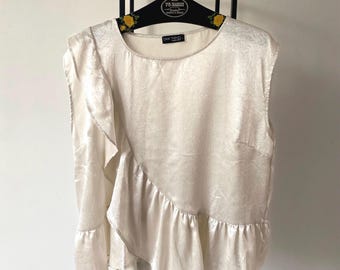 Vintage Ruffle Blouse: Sleeveless Oversized Boho Top, Size Large